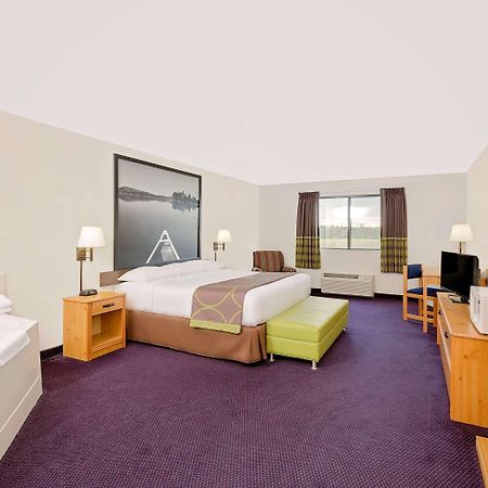 Super 8 By Wyndham St. James Экстерьер фото