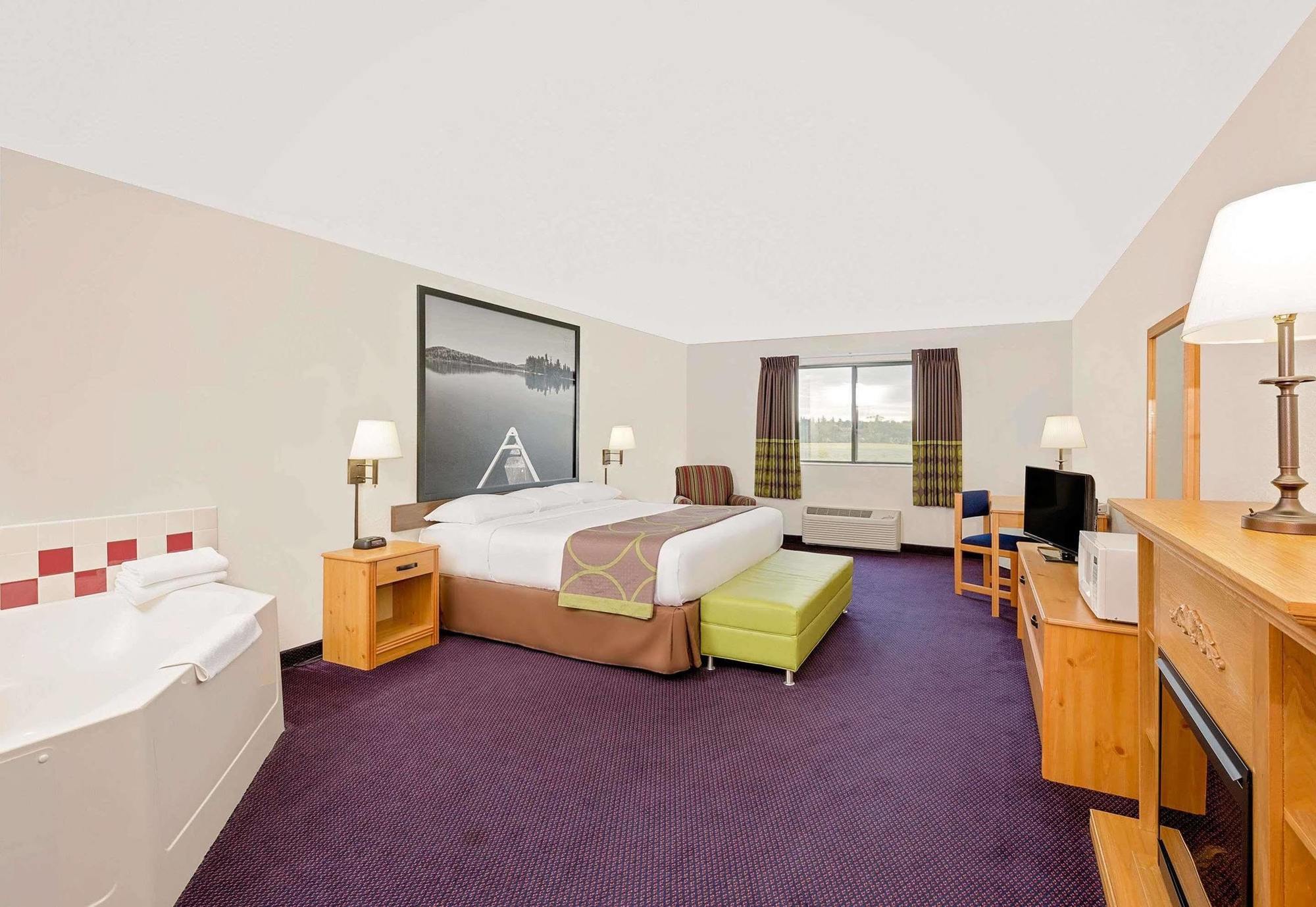 Super 8 By Wyndham St. James Экстерьер фото
